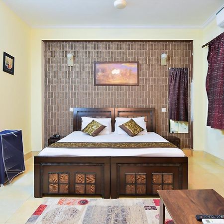 גורגאון Studio Serviced Apartments Near Fortis Hospital מראה חיצוני תמונה